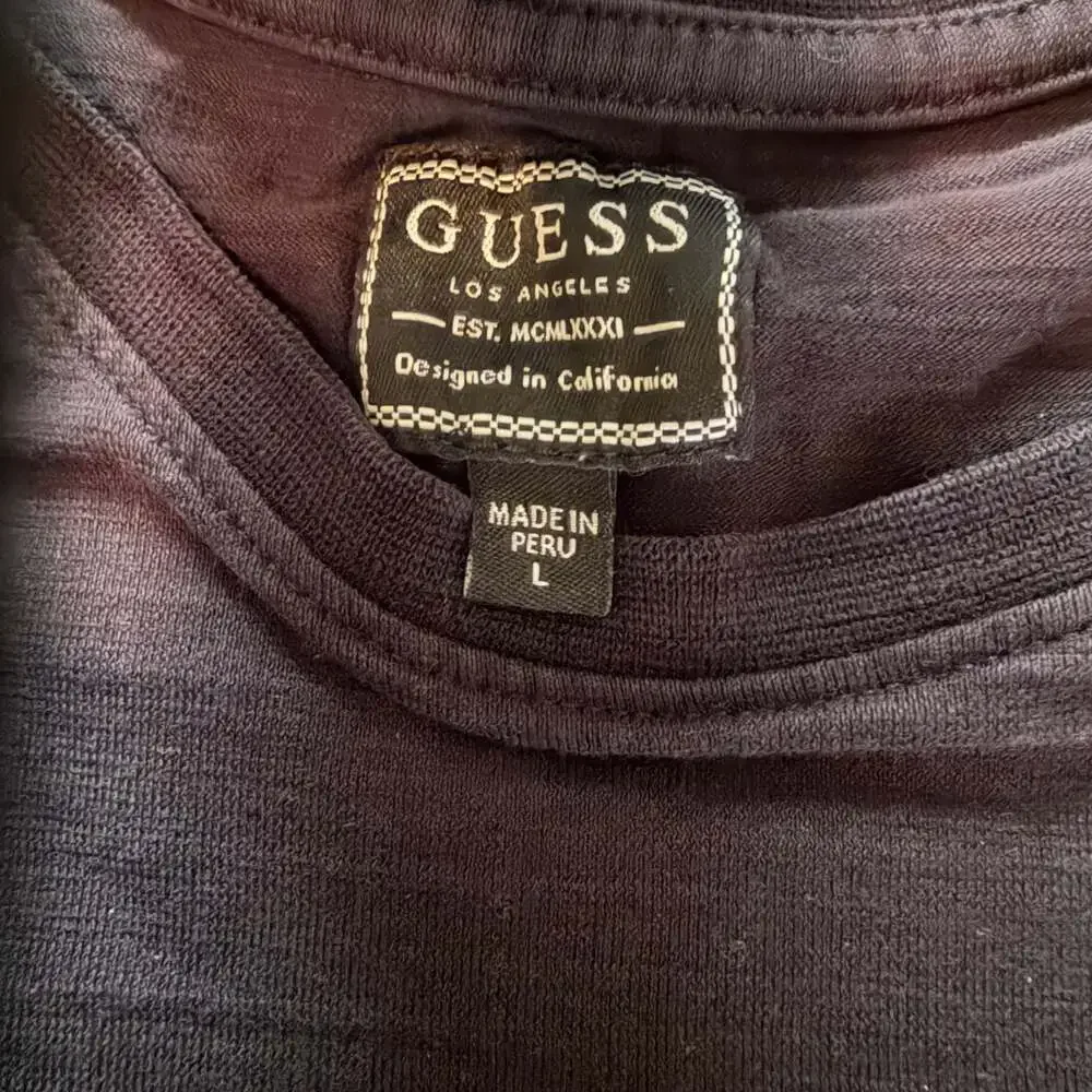 GUESS Black Pocket T Shirt Mens L Logo Side Tape Streetwear Short Sleeve Tee - Picture 3 of 7
